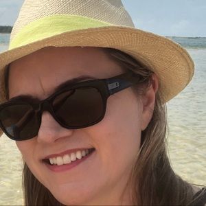 Meet your Posher, Renee